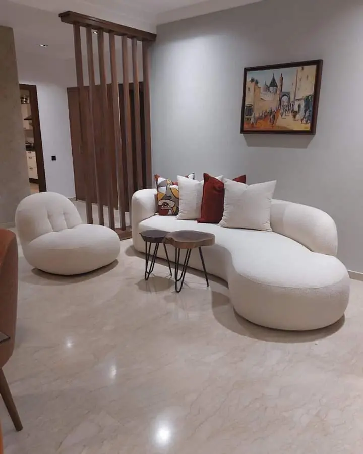 Canapé courbe en bouclette et fauteuil assorti