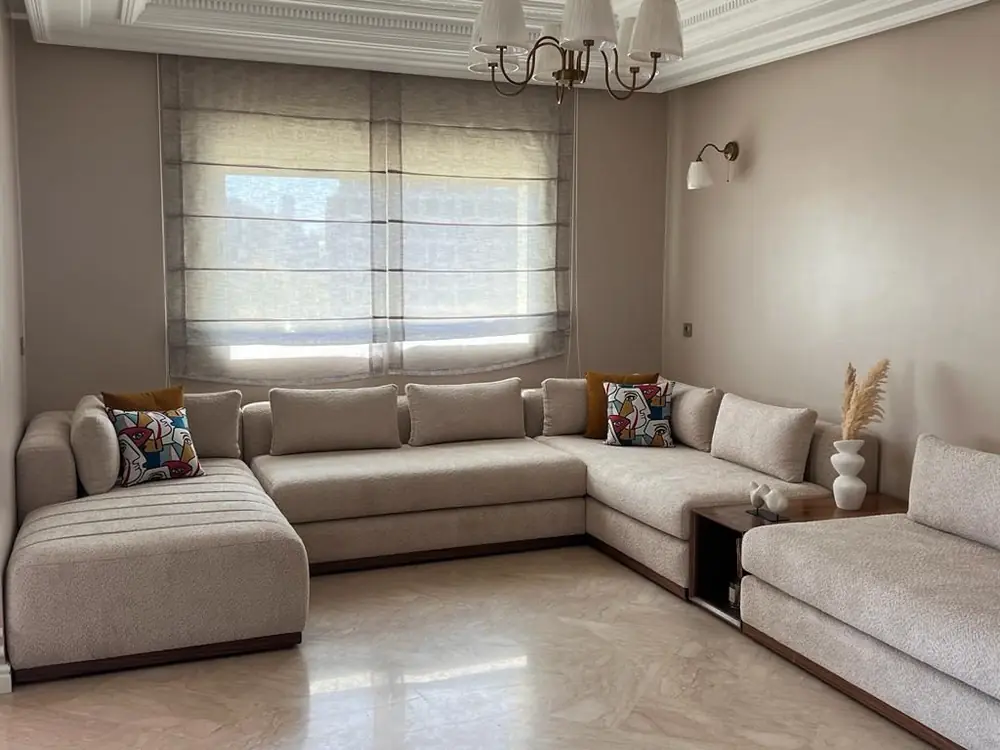 Canapé sur mesure livré par notre atelier