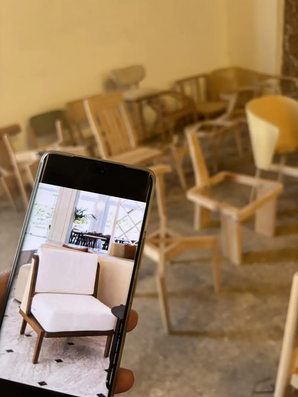 Design de mobilier : nous dessinons chaque pièce, notre atelier la fabrique au Maroc