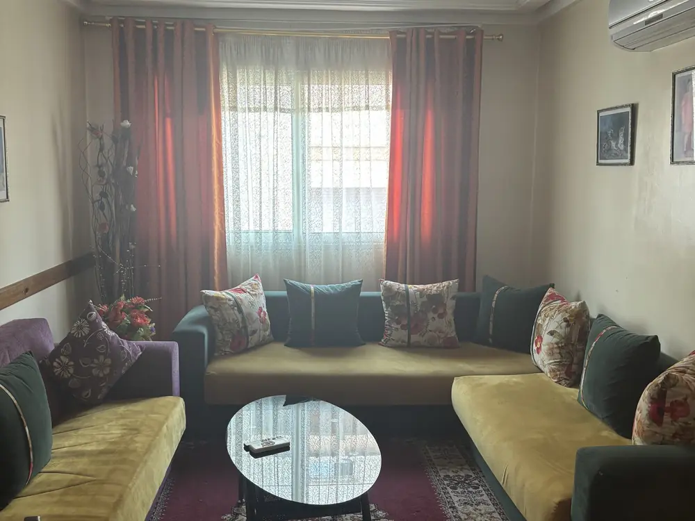Salon avant rénovation, appartement à Casablanca